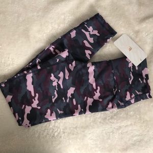 Fabletics High- Waisted Powerhold Leggings